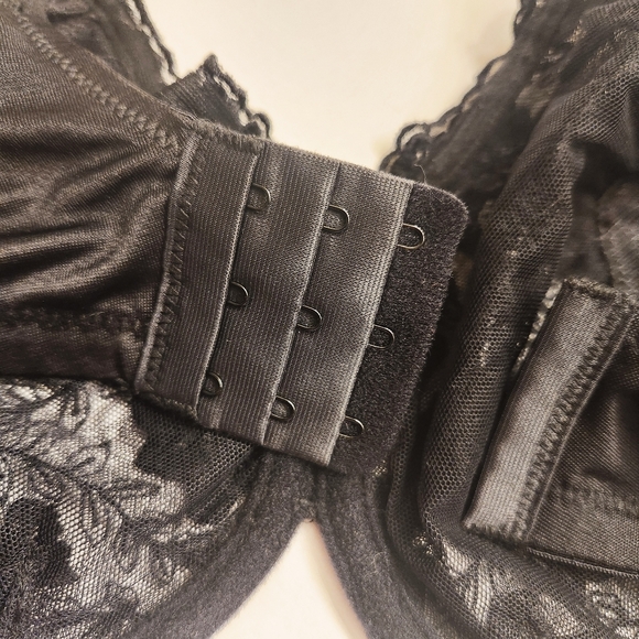 Breezies Lace Eclipse Underwire Support Bra Black Size 36DD A203576 - Picture 8 of 10